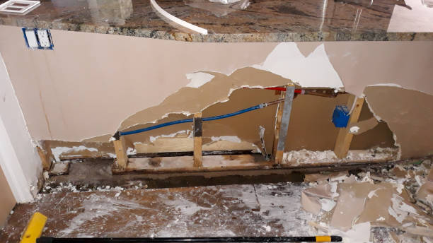 Best Emergency water damage restoration  in Apple Valley, OH